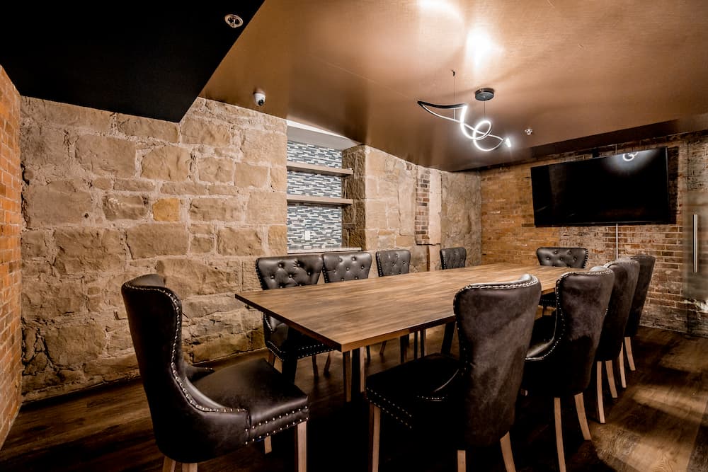 Cavernus Wine Club